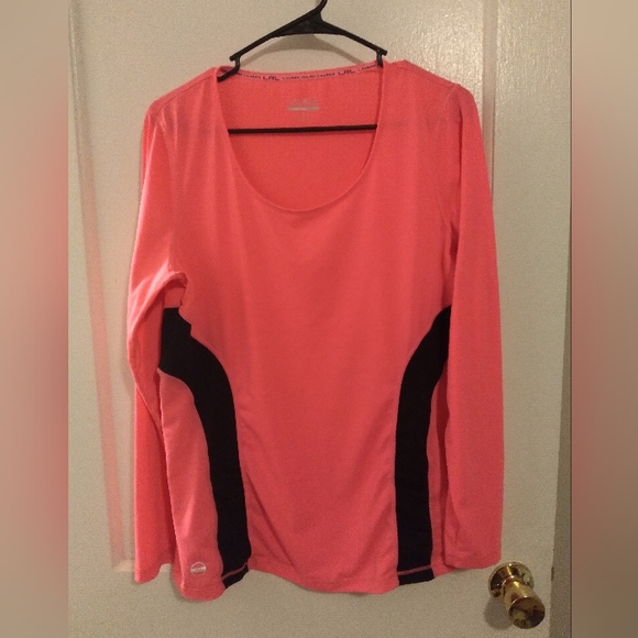 Ralph Lauren Active top - Picture 1 of 4